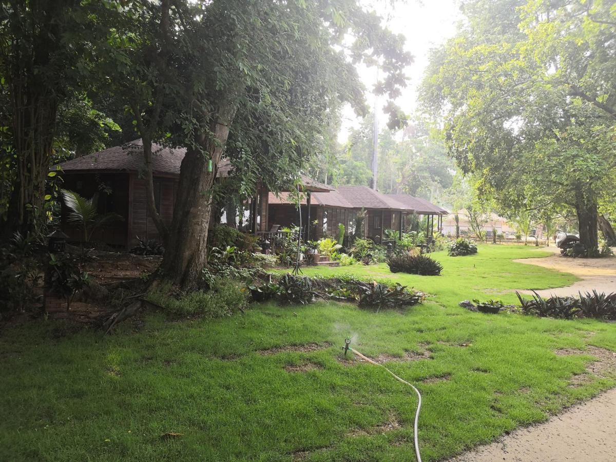 Coral Garden Resort Koh Kradan Buitenkant foto