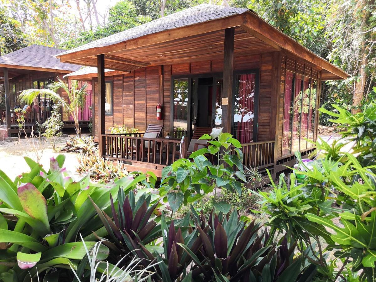 Coral Garden Resort Koh Kradan Buitenkant foto
